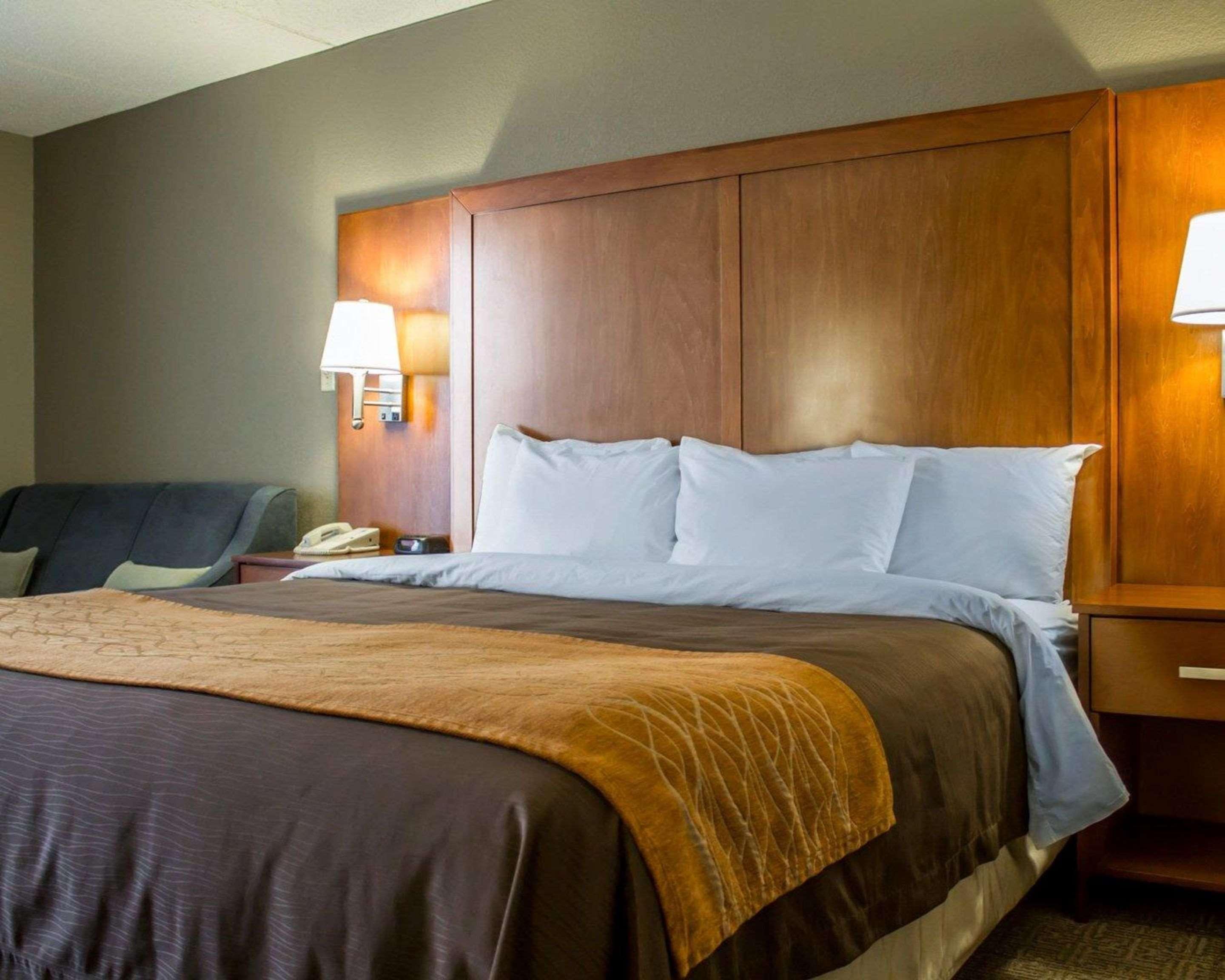 Comfort Inn Alliance Buitenkant foto