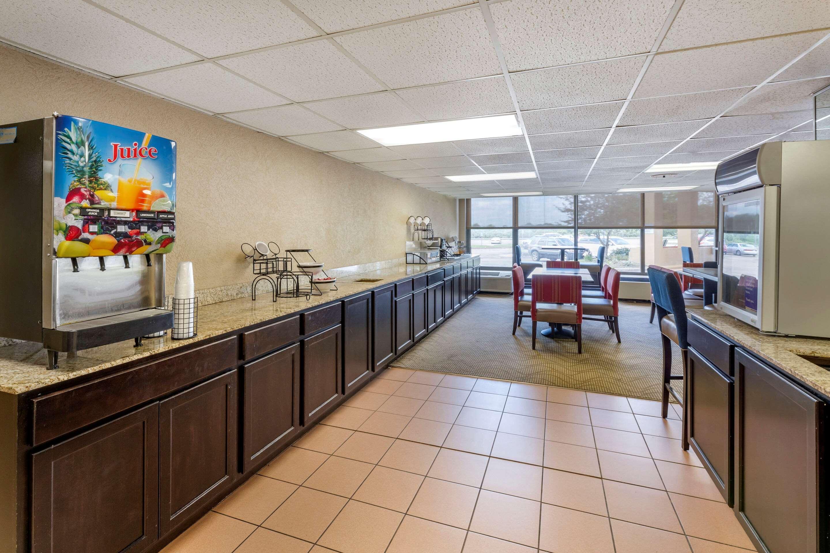 Comfort Inn Alliance Buitenkant foto